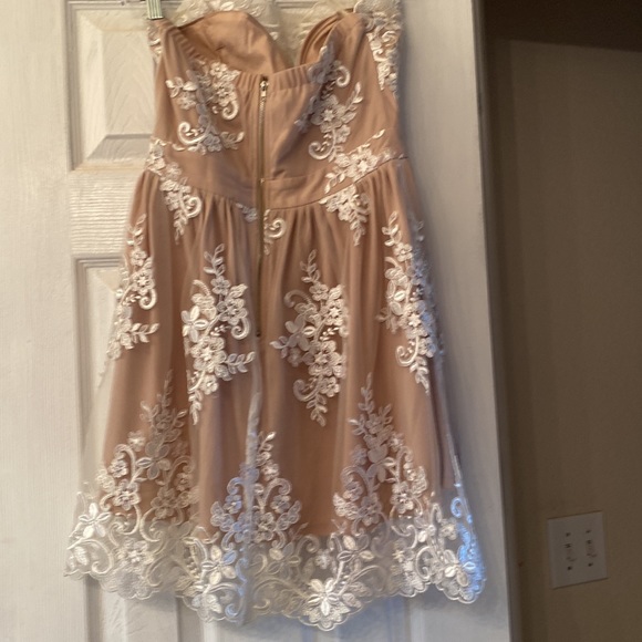 Stunning strapless dress 💕 - Picture 5 of 5